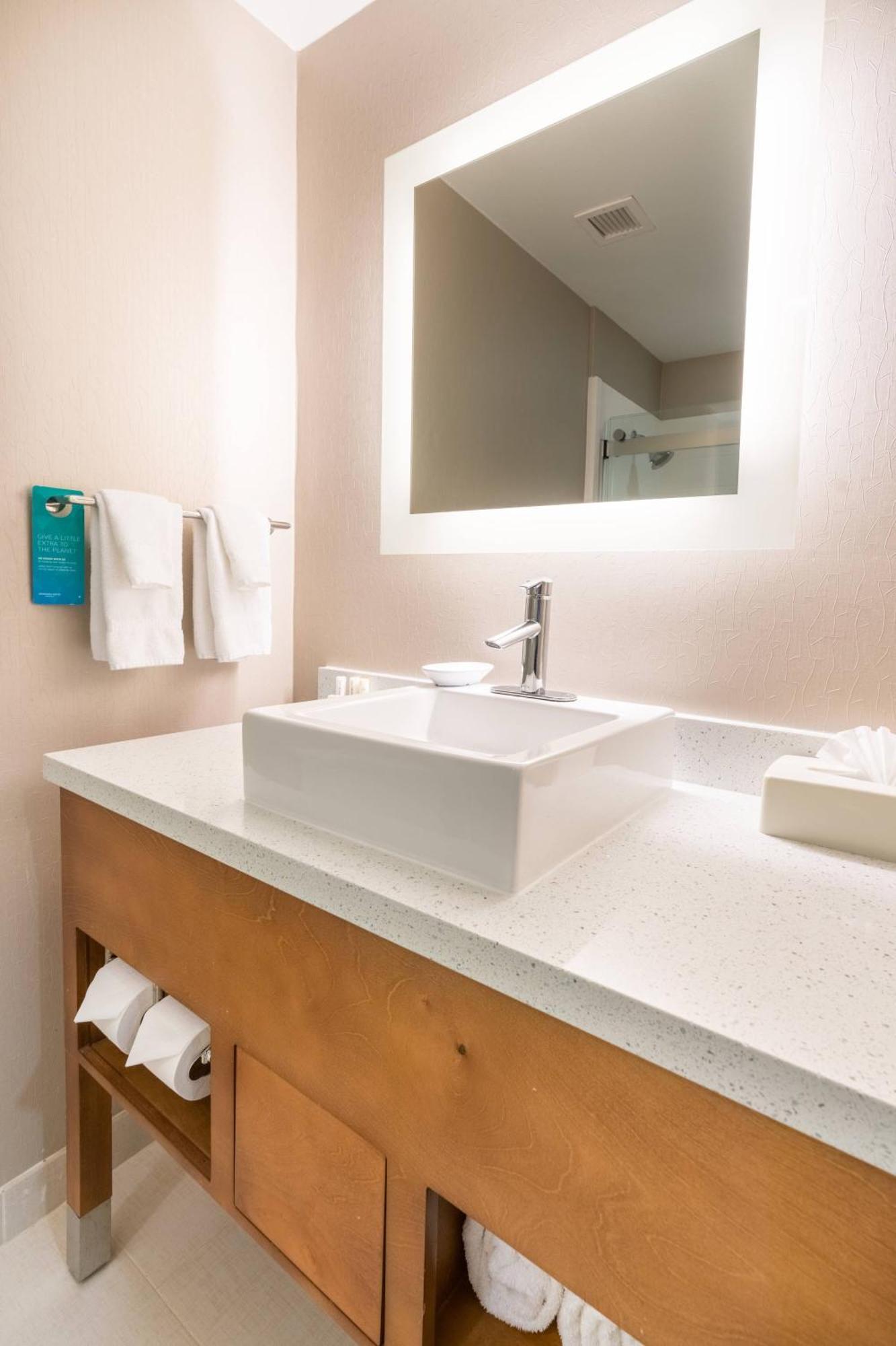 Springhill Suites By Marriott Denton Exterior photo
