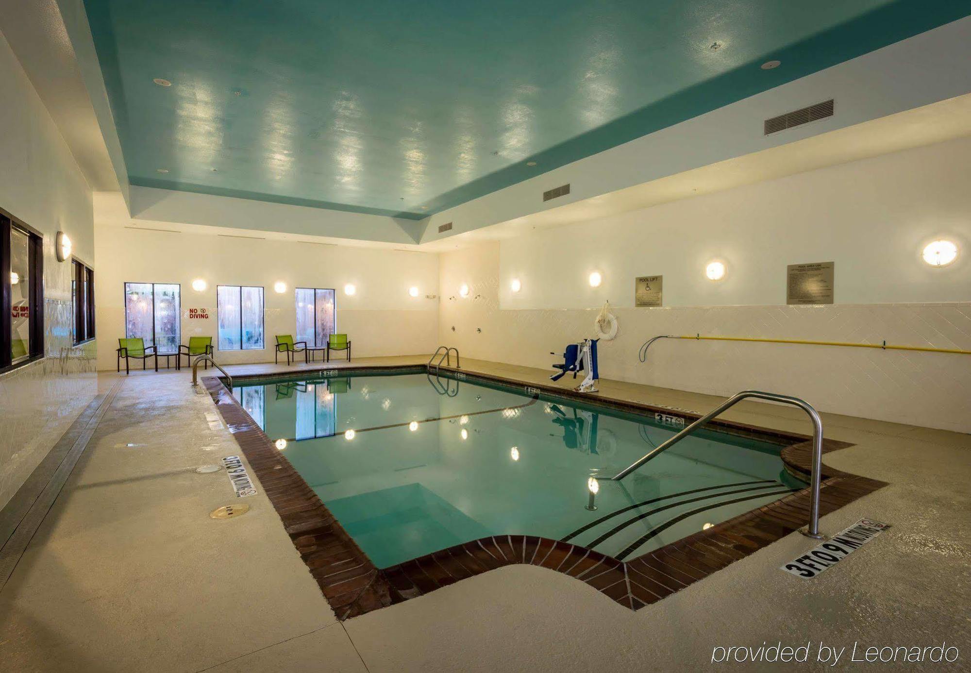 Springhill Suites By Marriott Denton Exterior photo